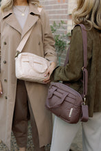 Load image into Gallery viewer, Quilted Changing Stroller Bag - Beige/Scallop
