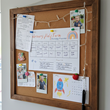 Load image into Gallery viewer, FREE Printable Holiday Planner
